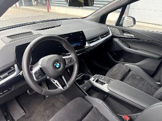 BMW 2-serie 220i Mild Hybrid 1.5 TwinPower Turbo 12V MPV  Elektrisch Benzine 1.499cc 125kW (170pk) FWD picture 14