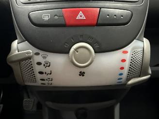 Citroën C1 1.0 12V Hatchback  Benzine 998cc 50kW (68pk) FWD picture 18