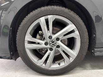 Volkswagen Golf 1.5 eTSI R-Line Hatchback  Elektrisch Benzine 1.498cc 96kW (131pk) FWD picture 25