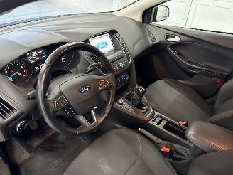 Ford Focus 1.0 Ti-VCT EcoBoost 12V 100 Combi/o  Benzine 998cc 74kW (101pk) FWD picture 14