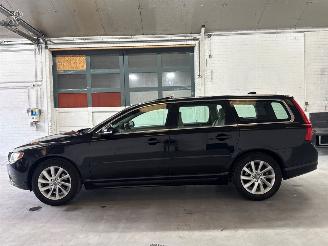 Volvo V-70 1.6 T4 16V Combi/o  Benzine 1.596cc 132kW (179pk) FWD picture 2