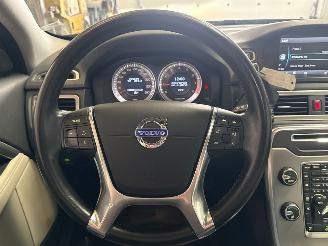 Volvo V-70 1.6 T4 16V Combi/o  Benzine 1.596cc 132kW (179pk) FWD picture 15