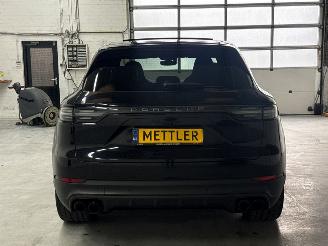 Porsche Cayenne 3.0 V6 Turbo 24V SUV  Benzine 2.995cc 250kW (340pk) 4x4 2017-05/2023-05 (9YAEA) MDCBE picture 4
