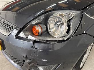 Ford Fiesta 1.3 Hatchback  Benzine 1.299cc 51kW (69pk) FWD picture 21