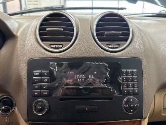 Mercedes ML 3.0 ML-280 CDI 4-Matic V6 24V SUV picture 23