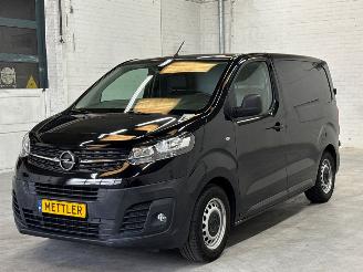 Schade bestelwagen Opel Vivaro 1.5 CDTI 120 Bestel  Diesel 1.499cc 88kW (120pk) FWD 2020/7