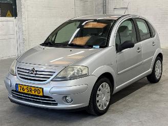 krockskadad bil auto Citroën C3 1.4 Hatchback 4Dr Benzine 1.360cc 54kW (73pk) FWD 2003/6
