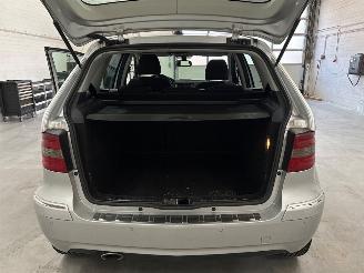 Mercedes B-klasse 2.0 B-180 CDI 16V Hatchback  Diesel 1.991cc 80kW (109pk) FWD picture 9