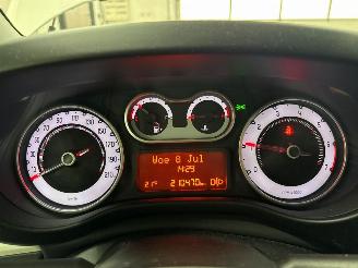 Fiat 500L 0.9 TwinAir Turbo 105 MPV  Benzine 875cc 77kW (105pk) FWD picture 16