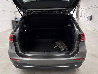 Mercedes B-klasse 1.3 B-180 Turbo 16V Hatchback  Benzine 1.332cc 100kW (136pk) FWD picture 9