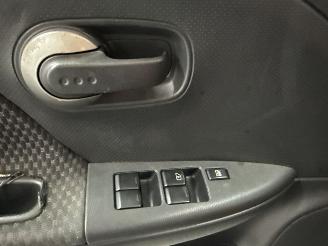 Nissan Note 1.4 16V MPV  Benzine 1.386cc 65kW (88pk) FWD picture 12