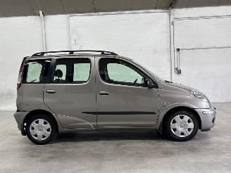 Toyota Yaris-verso 1.3 16V MPV  Benzine 1.299cc 62kW (84pk) FWD picture 6
