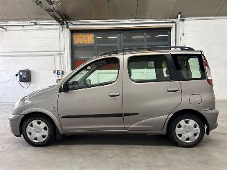Toyota Yaris-verso 1.3 16V MPV  Benzine 1.299cc 62kW (84pk) FWD picture 2