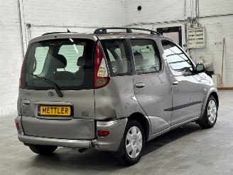Toyota Yaris-verso 1.3 16V MPV  Benzine 1.299cc 62kW (84pk) FWD picture 5