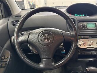 Toyota Yaris-verso 1.3 16V MPV  Benzine 1.299cc 62kW (84pk) FWD picture 13
