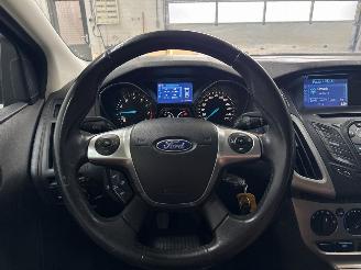 Ford Focus 1.0 Ti-VCT EcoBoost 12V 100 Combi/o  Benzine 998cc 74kW (101pk) FWD picture 14