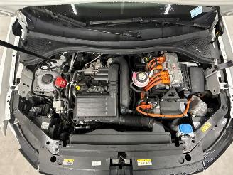 Volkswagen Tiguan R-line 1.4 TSI Plug-in eHybrid 16V SUV Elektrisch Benzine 1.395cc 180kW (245pk) FWD 2020-11/2024-04 DGEA picture 9