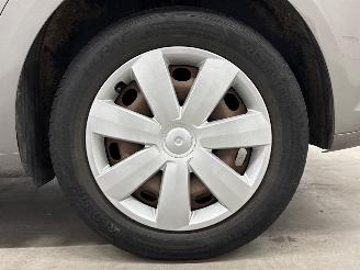 Volkswagen Touran 1.2 TSI MPV  Benzine 1.197cc 77kW (105pk) FWD picture 22