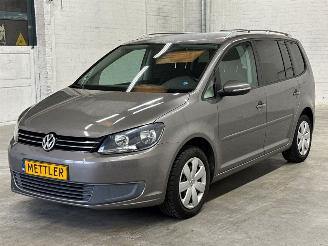 Schadeauto Volkswagen Touran 1.2 TSI MPV  Benzine 1.197cc 77kW (105pk) FWD 2011/6