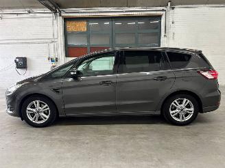 Ford S-Max 2.0 TDCi 180 16V 4x4 MPV  Diesel 1.997cc 132kW (179pk) 4x4 picture 2