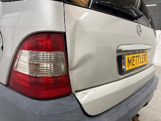 Mercedes ML 270 2.7 CDI 20V SUV  Diesel 2.685cc 120kW (163pk) 4x4 picture 19