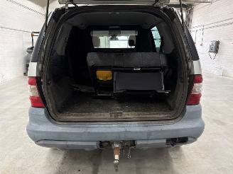 Mercedes ML 270 2.7 CDI 20V SUV  Diesel 2.685cc 120kW (163pk) 4x4 picture 9