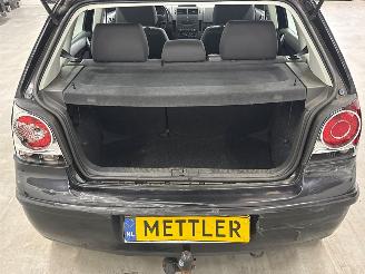 Volkswagen Polo 1.4 16V Hatchback  Benzine 1.390cc 59kW (80pk) FWD picture 9