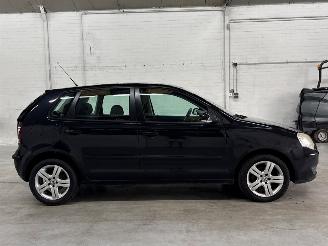 Volkswagen Polo 1.4 16V Hatchback  Benzine 1.390cc 59kW (80pk) FWD picture 6