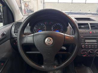 Volkswagen Polo 1.4 16V Hatchback  Benzine 1.390cc 59kW (80pk) FWD picture 12