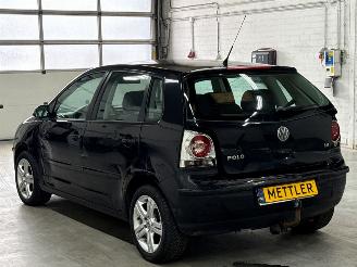 Volkswagen Polo 1.4 16V Hatchback  Benzine 1.390cc 59kW (80pk) FWD picture 3
