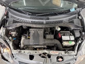 Suzuki Swift 1.3 VVT 16V Hatchback  Benzine 1.328cc 68kW (92pk) FWD picture 21
