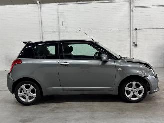 Suzuki Swift 1.3 VVT 16V Hatchback  Benzine 1.328cc 68kW (92pk) FWD picture 6