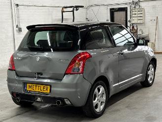Suzuki Swift 1.3 VVT 16V Hatchback  Benzine 1.328cc 68kW (92pk) FWD picture 5