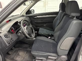 Suzuki Swift 1.3 VVT 16V Hatchback  Benzine 1.328cc 68kW (92pk) FWD picture 11