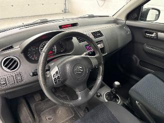 Suzuki Swift 1.3 VVT 16V Hatchback  Benzine 1.328cc 68kW (92pk) FWD picture 12