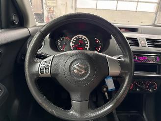 Suzuki Swift 1.3 VVT 16V Hatchback  Benzine 1.328cc 68kW (92pk) FWD picture 13