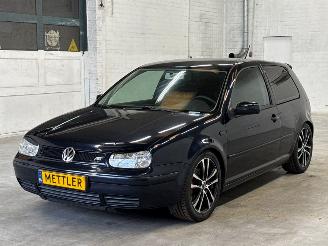Volkswagen Golf 2.0 Hatchback Benzine 1.984cc 85kW (116pk) FWD 2001/1