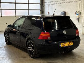 Volkswagen Golf 2.0 Hatchback  Benzine 1.984cc 85kW (116pk) FWD picture 3