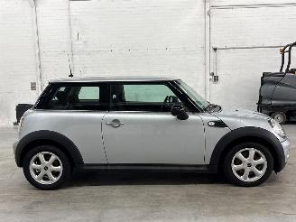 Mini Mini 1.4 16V One Hatchback  Benzine 1.397cc 70kW (95pk) FWD picture 6