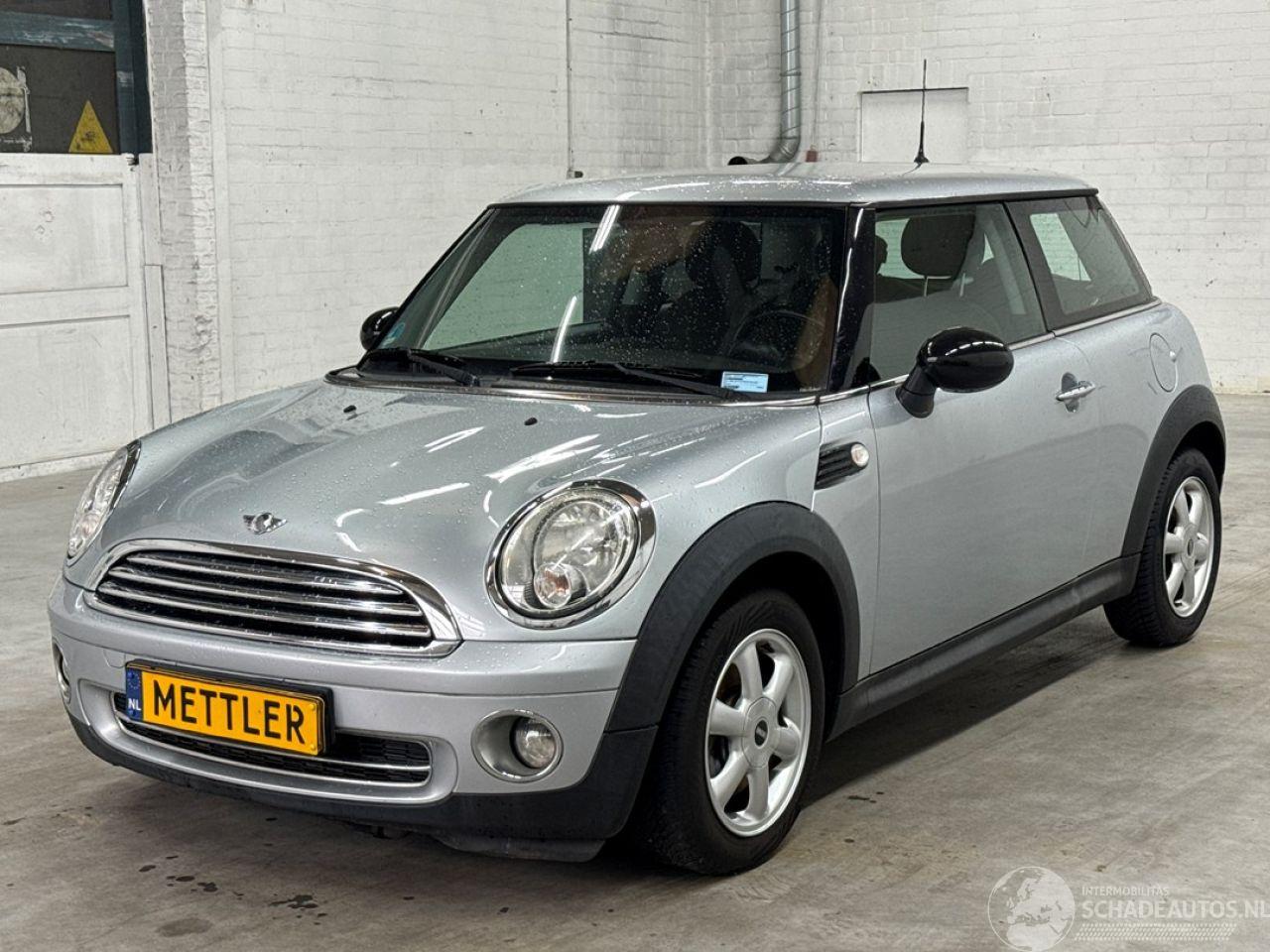 Mini Mini 1.4 16V One Hatchback  Benzine 1.397cc 70kW (95pk) FWD