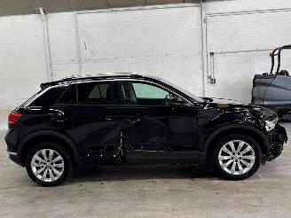 Volkswagen T-Roc 1.5 TSI Evo BMT 16V SUV  Benzine 1.498cc 110kW (150pk) FWD picture 6
