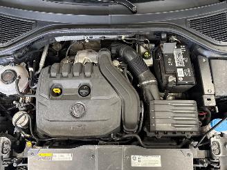 Volkswagen T-Roc 1.5 TSI Evo BMT 16V SUV  Benzine 1.498cc 110kW (150pk) FWD picture 23