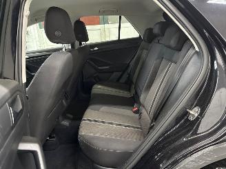 Volkswagen T-Roc 1.5 TSI Evo BMT 16V SUV  Benzine 1.498cc 110kW (150pk) FWD picture 10