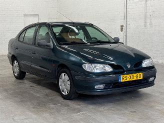 Renault Mégane 1.6i Sedan 4Dr Benzine 1.598cc 66kW (90pk) FWD picture 7