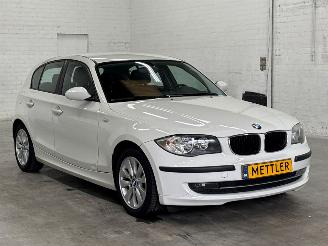 BMW 1-serie 116i 1.6 16V Hatchback 4Dr Benzine 1.597cc 90kW (122pk) RWD picture 7