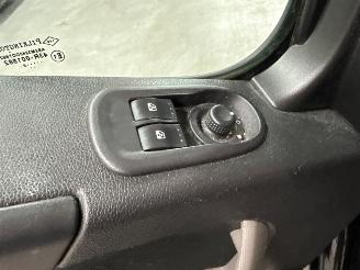 Opel Movano 2.3 CDTi 16V FWD Bestel  Diesel 2.298cc 96kW (131pk) FWD picture 15