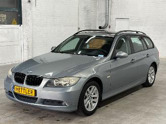 Schadeauto BMW 3-serie 318i 2006/4