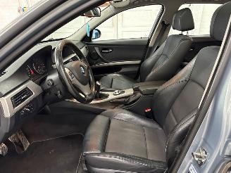 BMW 3-serie 318i picture 13