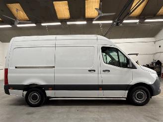 Mercedes Sprinter 315 CDI 2.0 D RWD Bestel  Diesel 1.950cc 110kW (150pk) RWD picture 6