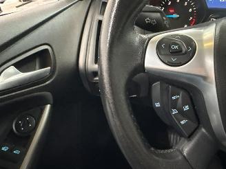 Ford Focus 1.0 Ti-VCT EcoBoost 12V 100 Combi/o  Benzine 998cc 74kW (101pk) FWD picture 19